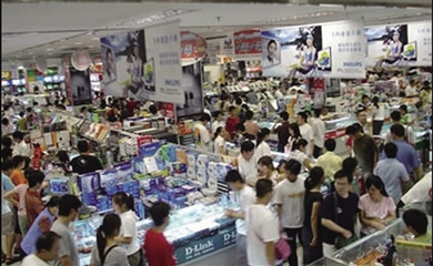 電商沖擊下的實體數(shù)碼店困境與西寧電子市場的逆境求生